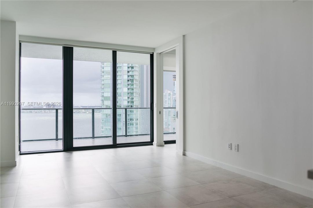 En Venta: $895,000 (2 camas, 3 baños, 1193 Pies cuadrados)