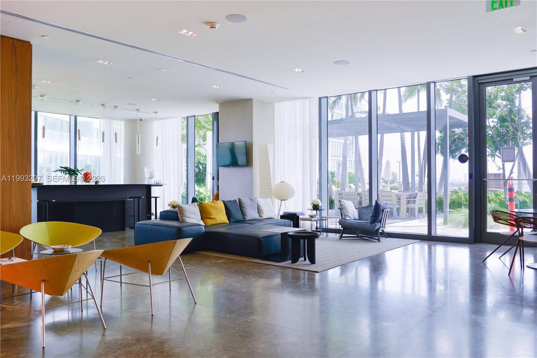 En Venta: $895,000 (2 camas, 3 baños, 1193 Pies cuadrados)