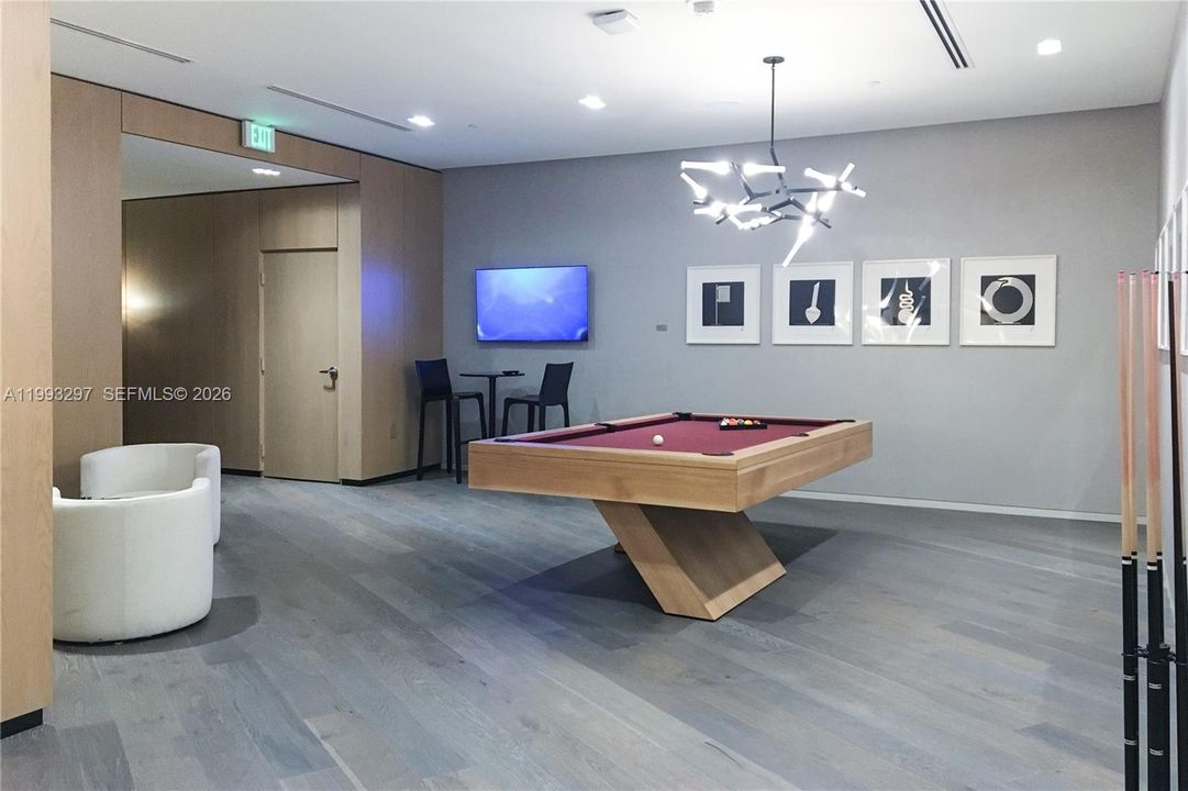 En Venta: $895,000 (2 camas, 3 baños, 1193 Pies cuadrados)