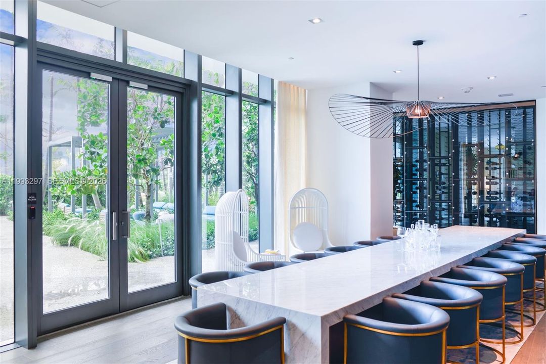 En Venta: $895,000 (2 camas, 3 baños, 1193 Pies cuadrados)
