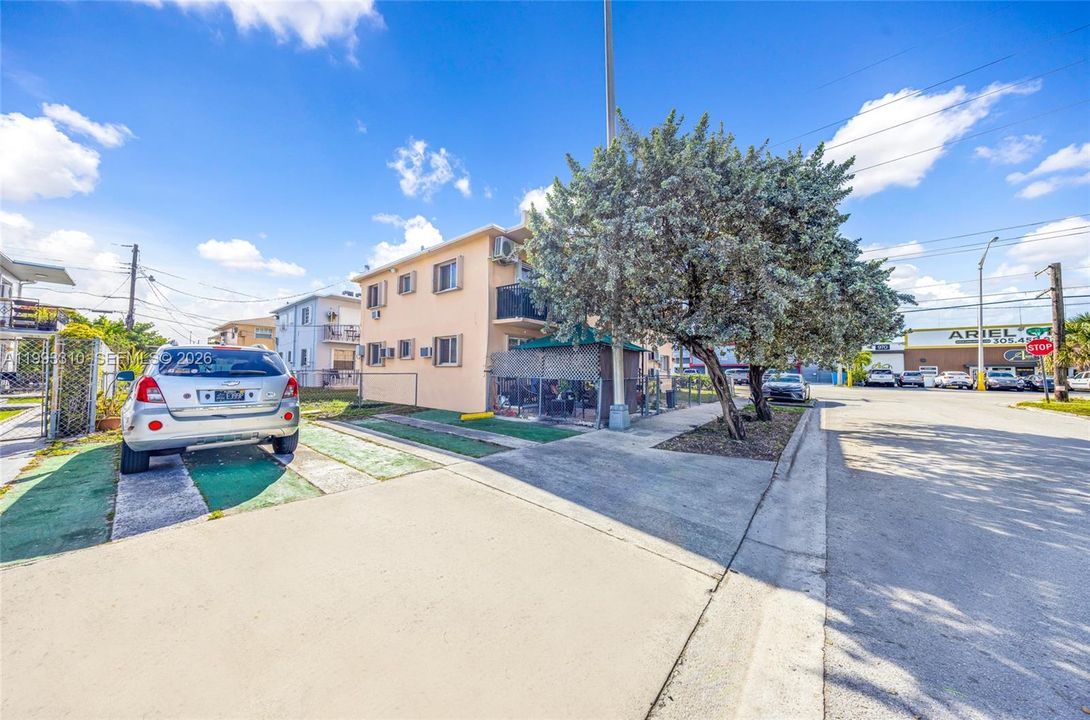 На продажу: $1,250,000 (0 спален, 0 ванн, 3544 Квадратных фут)