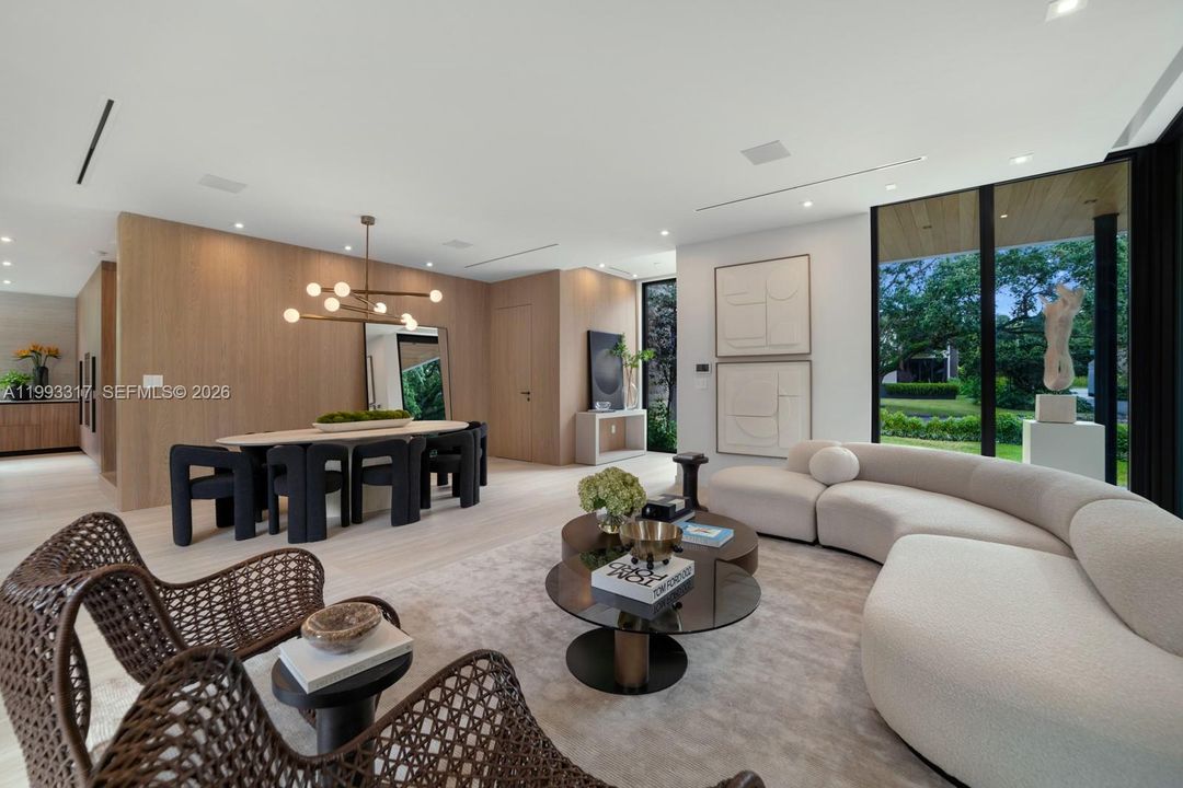 For Sale: $5,395,000 (5 beds, 5 baths, 3736 Square Feet)