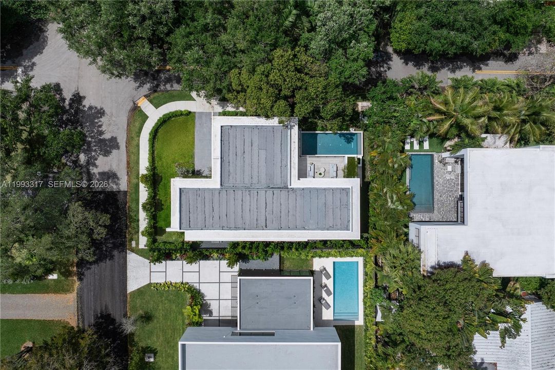 For Sale: $5,395,000 (5 beds, 5 baths, 3736 Square Feet)