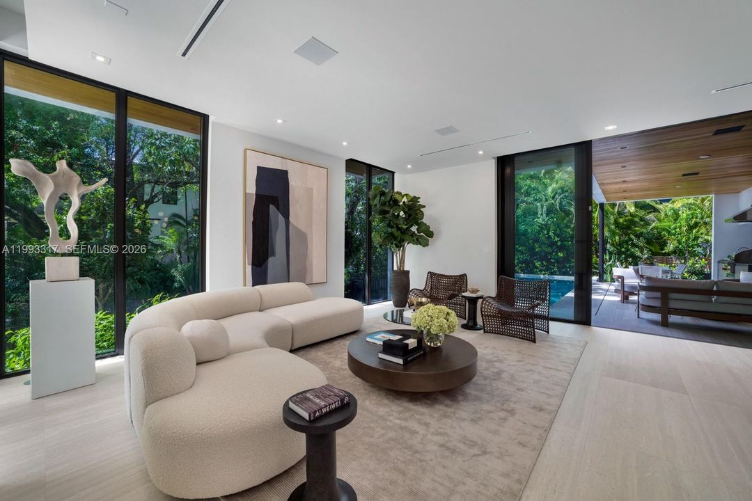 For Sale: $5,395,000 (5 beds, 5 baths, 3736 Square Feet)
