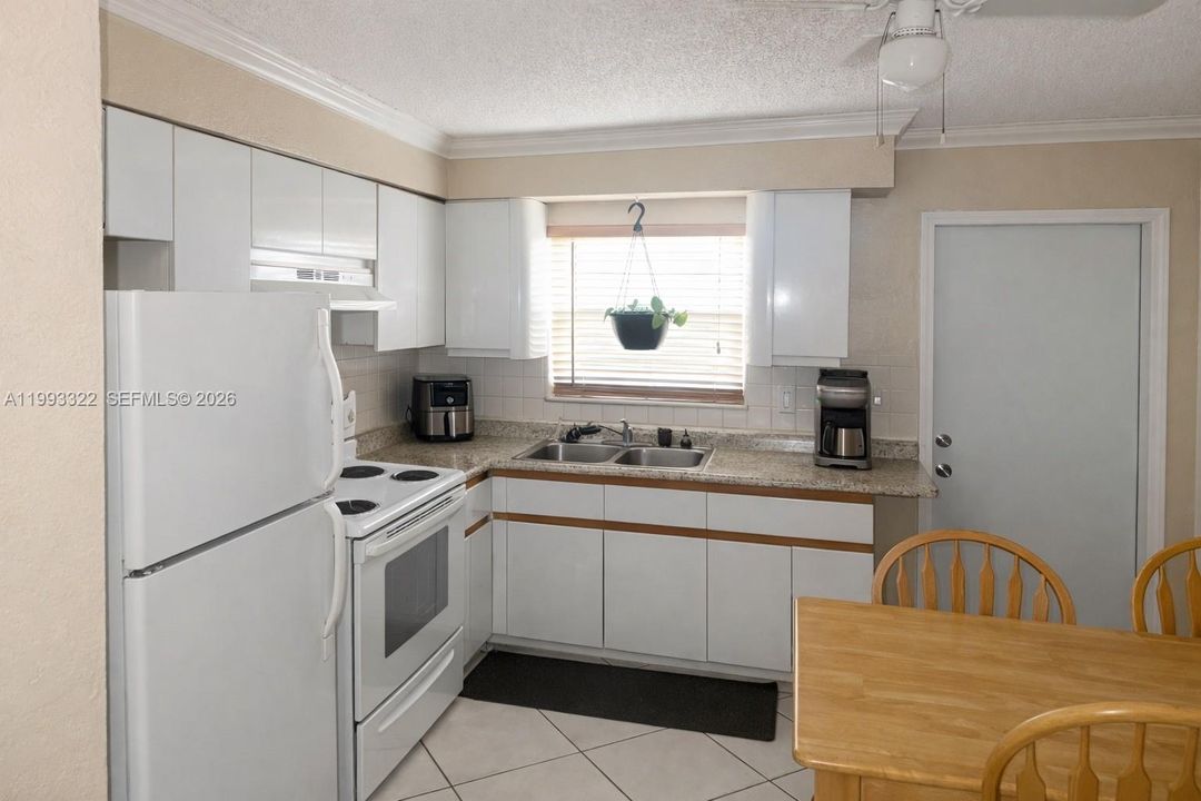 На продажу: $550,000 (0 спален, 0 ванн, 1818 Квадратных фут)