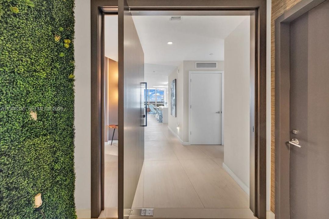 En Venta: $1,575,000 (3 camas, 4 baños, 2204 Pies cuadrados)