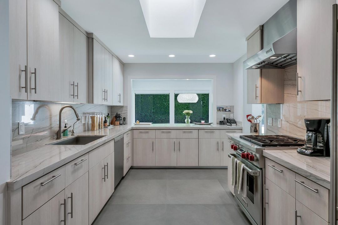 264 Sandpiper Dr Palm Beach FL-large-024