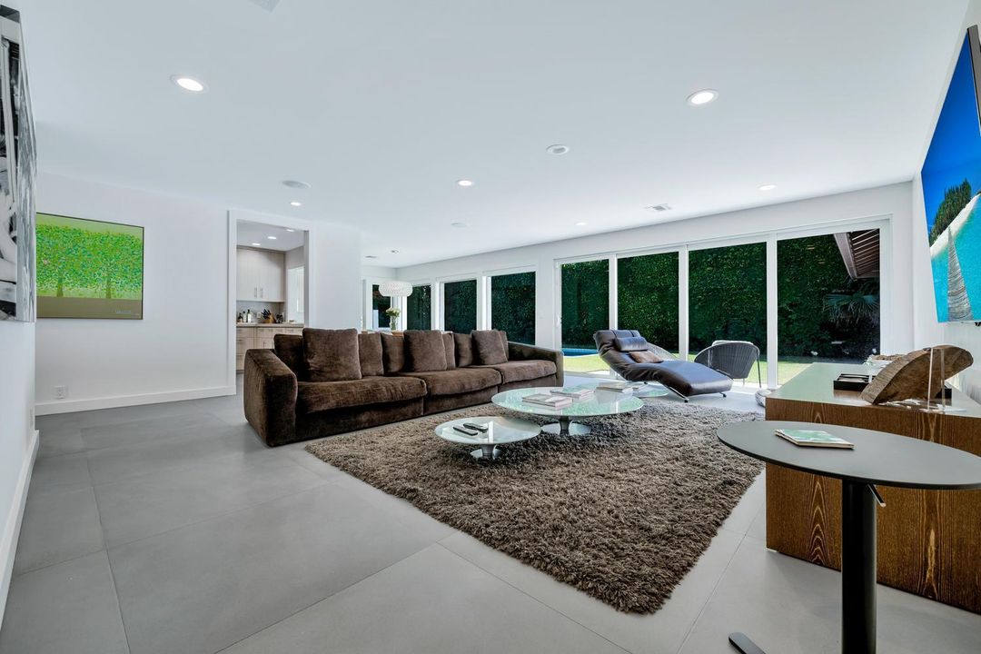 264 Sandpiper Dr Palm Beach FL-large-021
