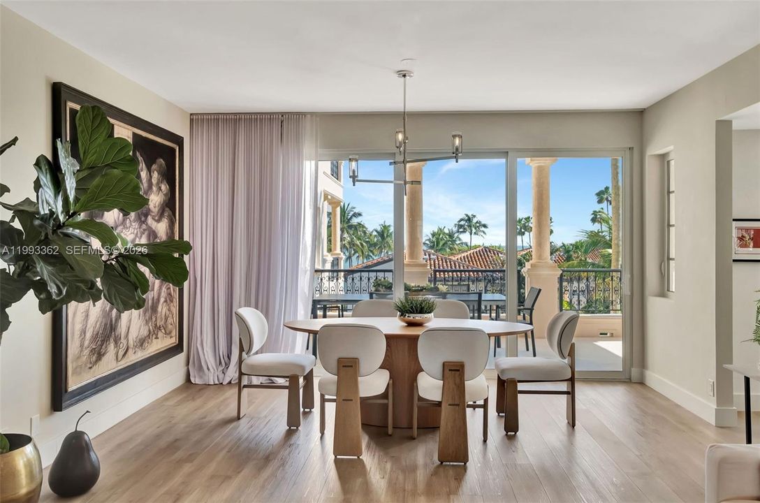 En Venta: $4,820,000 (3 camas, 3 baños, 2049 Pies cuadrados)