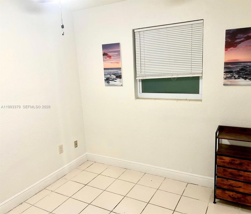For Rent: $2,500 (2 beds, 1 baths, 750 Square Feet)