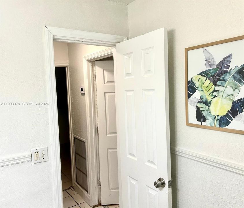 For Rent: $2,500 (2 beds, 1 baths, 750 Square Feet)