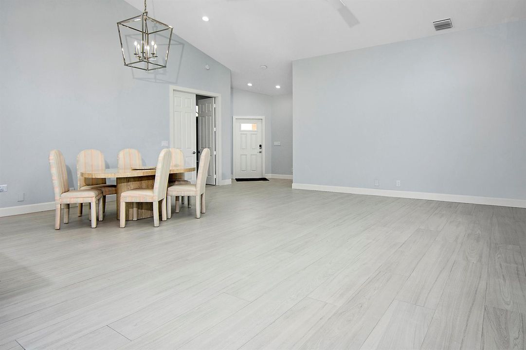 801 Sabel Palm Lane_011