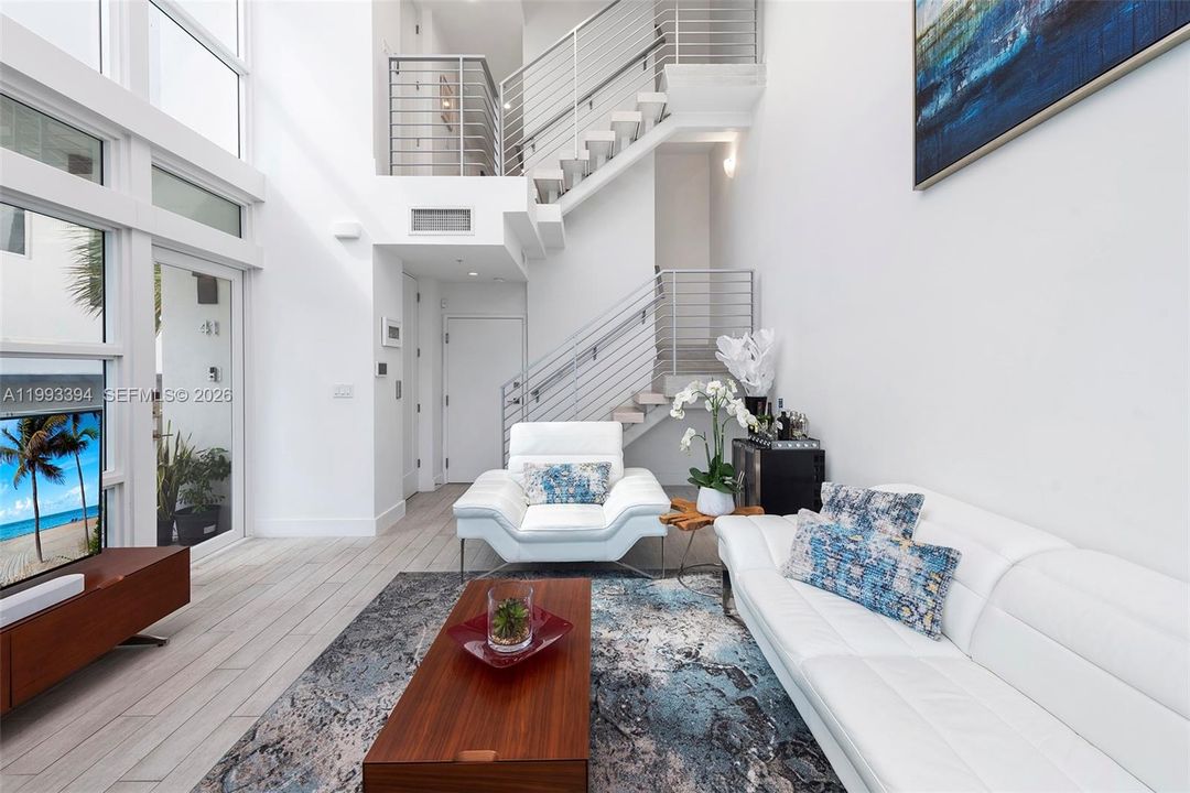Active With Contract: $9,900 (3 beds, 3 baths, 2266 Square Feet)