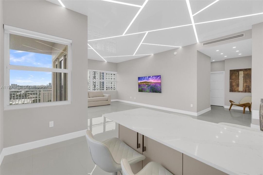For Sale: $489,900 (2 beds, 2 baths, 1605 Square Feet)