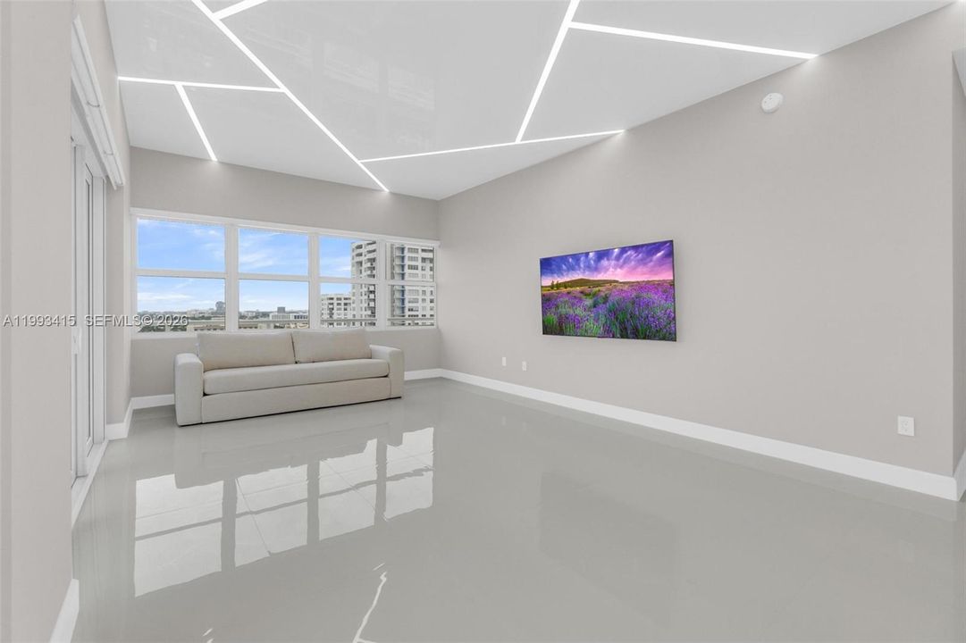 For Sale: $489,900 (2 beds, 2 baths, 1605 Square Feet)