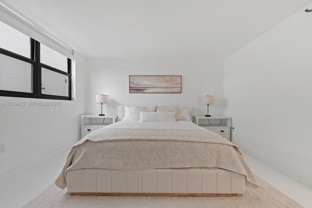 Active With Contract: $920,000 (2 beds, 2 baths, 1108 Square Feet)