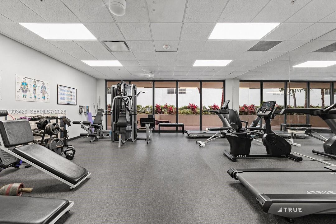 Active With Contract: $920,000 (2 beds, 2 baths, 1108 Square Feet)
