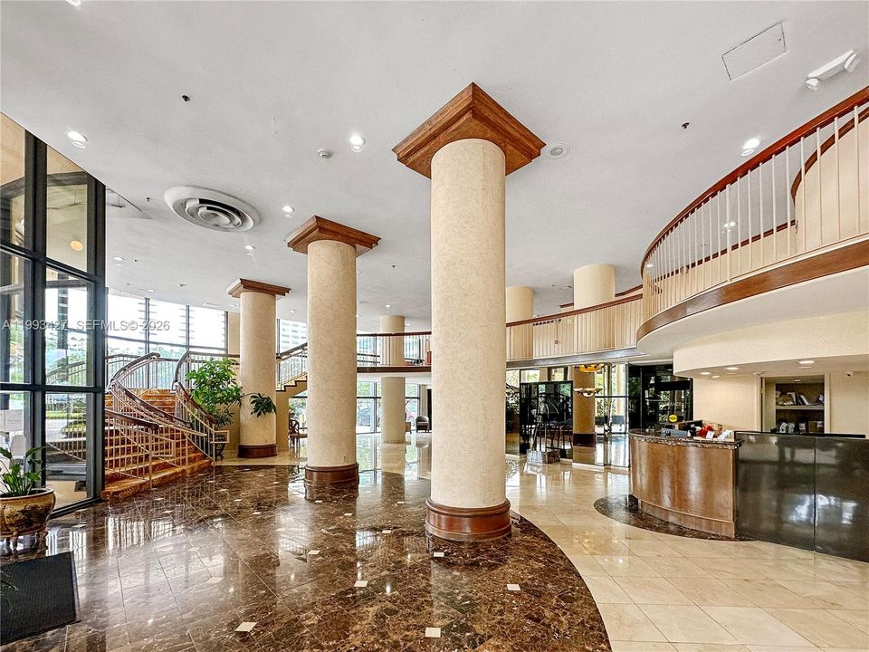 待售: $480,000 (1 贝兹, 1 浴室, 1019 平方英尺)