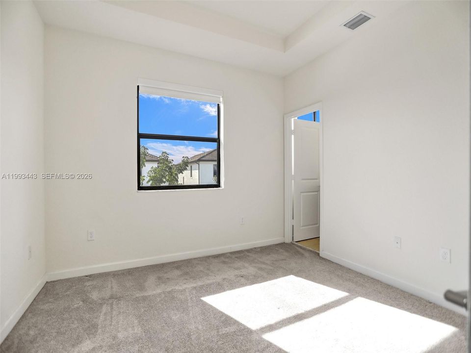 En Renta: $2,950 (3 camas, 3 baños, 1332 Pies cuadrados)