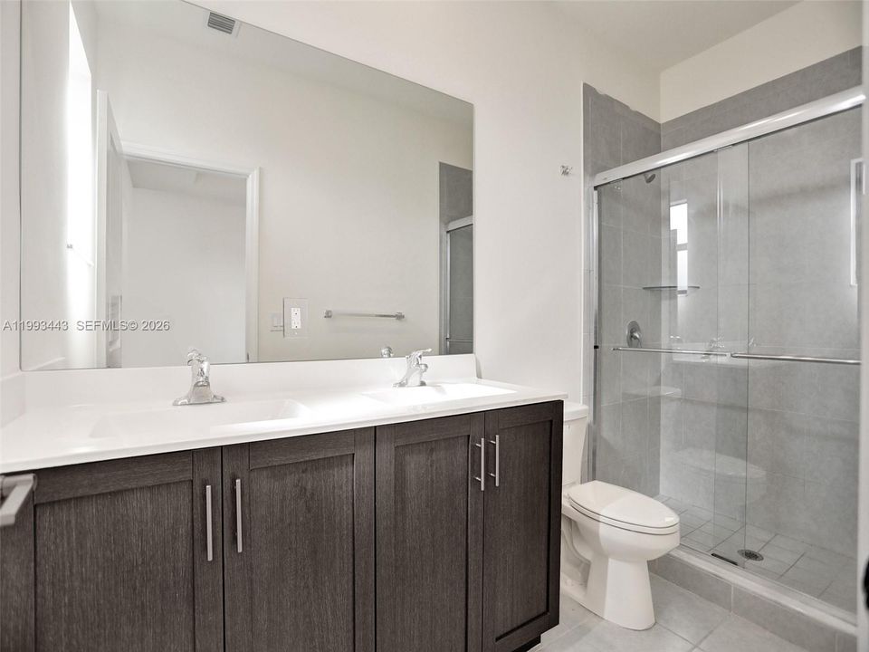 En Renta: $2,950 (3 camas, 3 baños, 1332 Pies cuadrados)