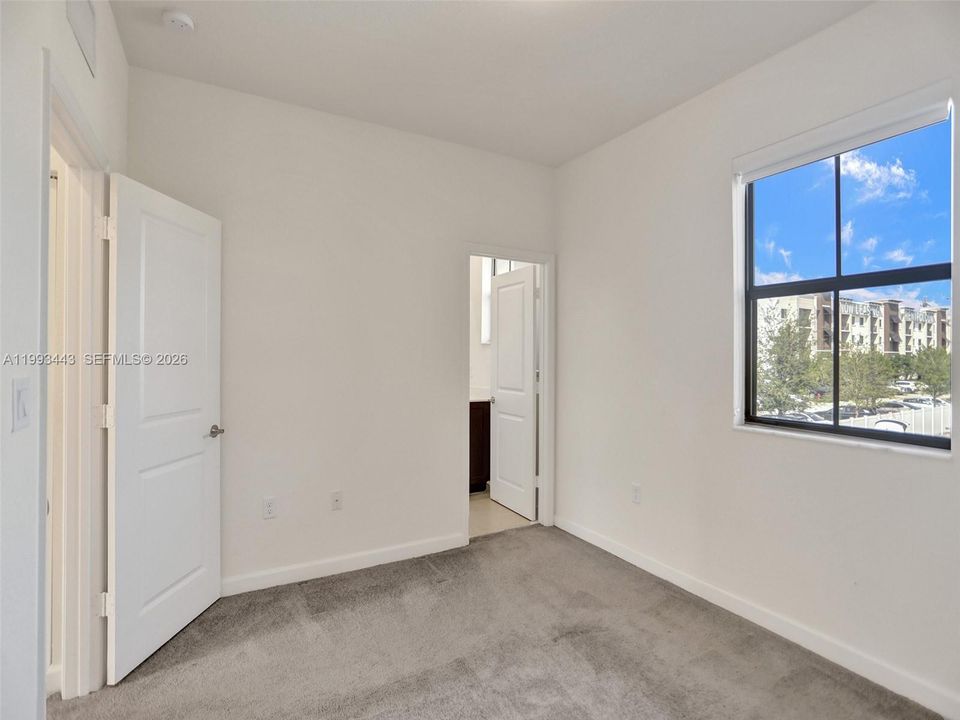 En Renta: $2,950 (3 camas, 3 baños, 1332 Pies cuadrados)