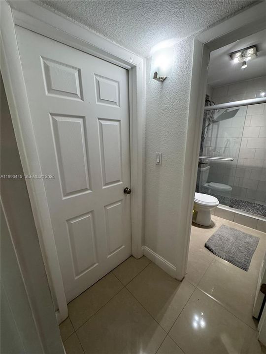 Active With Contract: $245,000 (2 beds, 2 baths, 980 Square Feet)