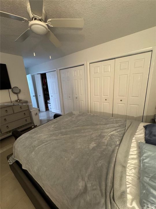Active With Contract: $245,000 (2 beds, 2 baths, 980 Square Feet)