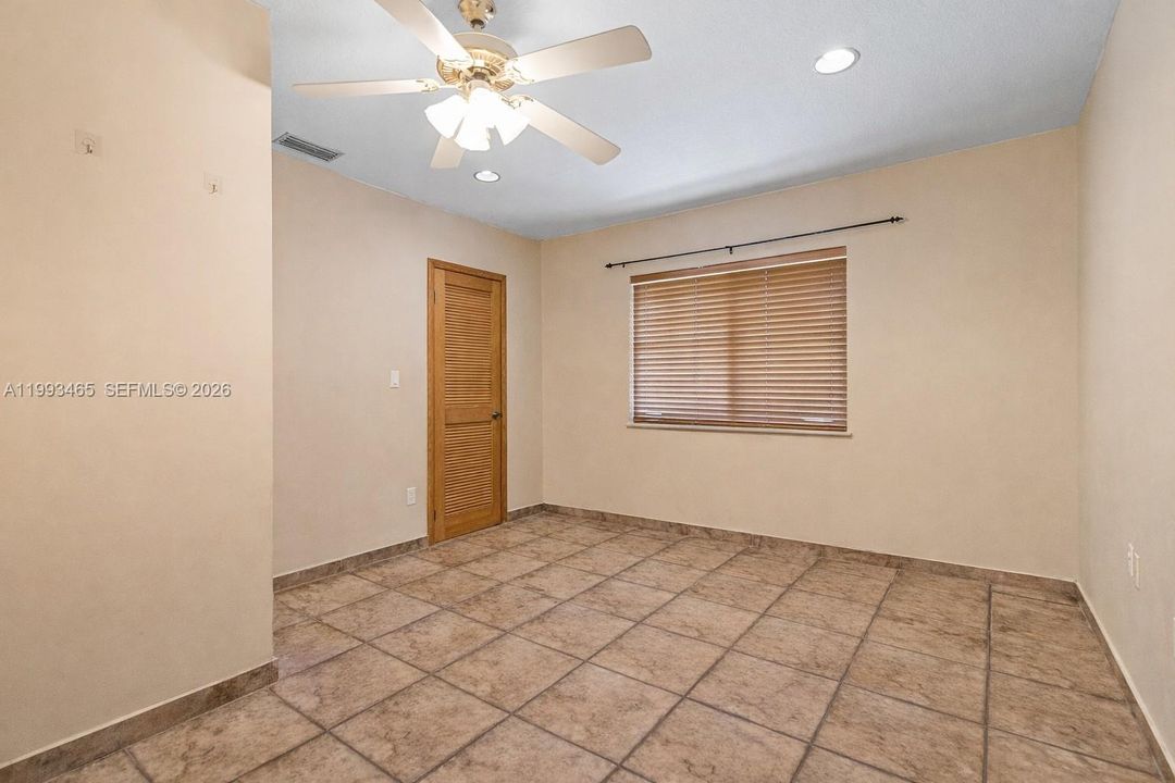 En Venta: $2,250,000 (6 camas, 4 baños, 5151 Pies cuadrados)