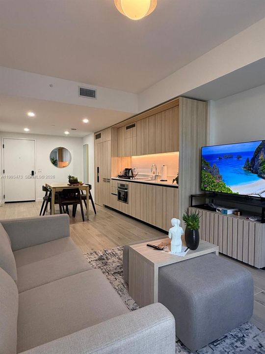 待售: $629,000 (1 贝兹, 1 浴室, 0 平方英尺)