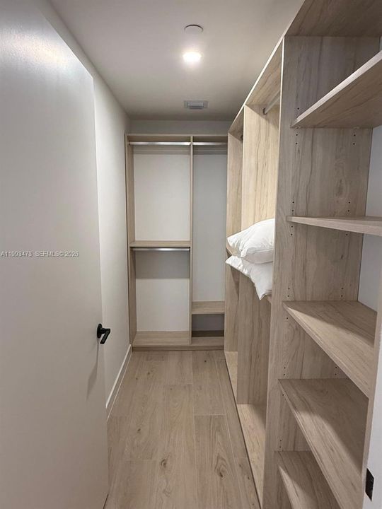 待售: $629,000 (1 贝兹, 1 浴室, 0 平方英尺)