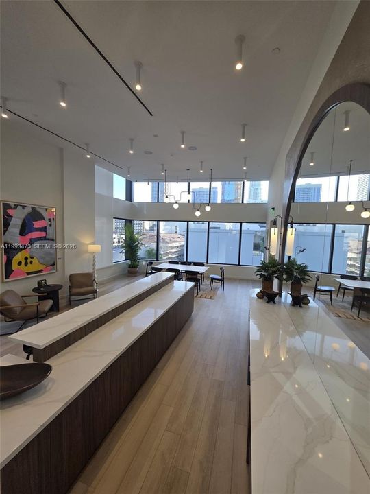 待售: $629,000 (1 贝兹, 1 浴室, 0 平方英尺)