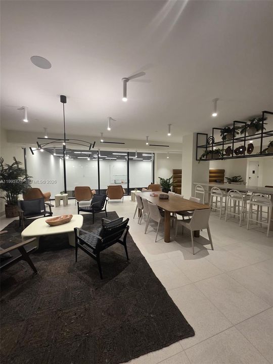 待售: $629,000 (1 贝兹, 1 浴室, 0 平方英尺)