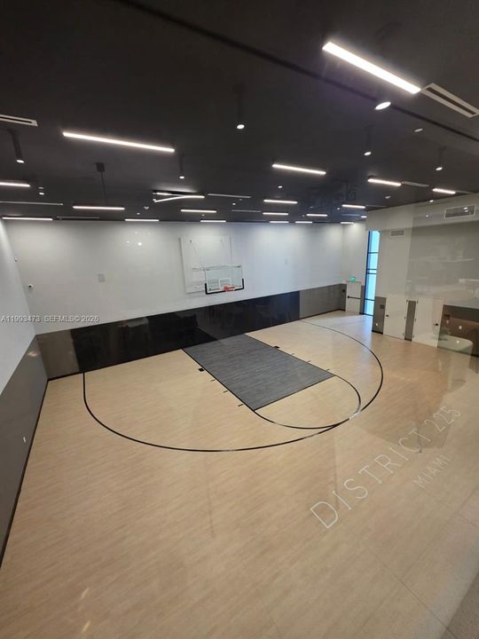 待售: $629,000 (1 贝兹, 1 浴室, 0 平方英尺)