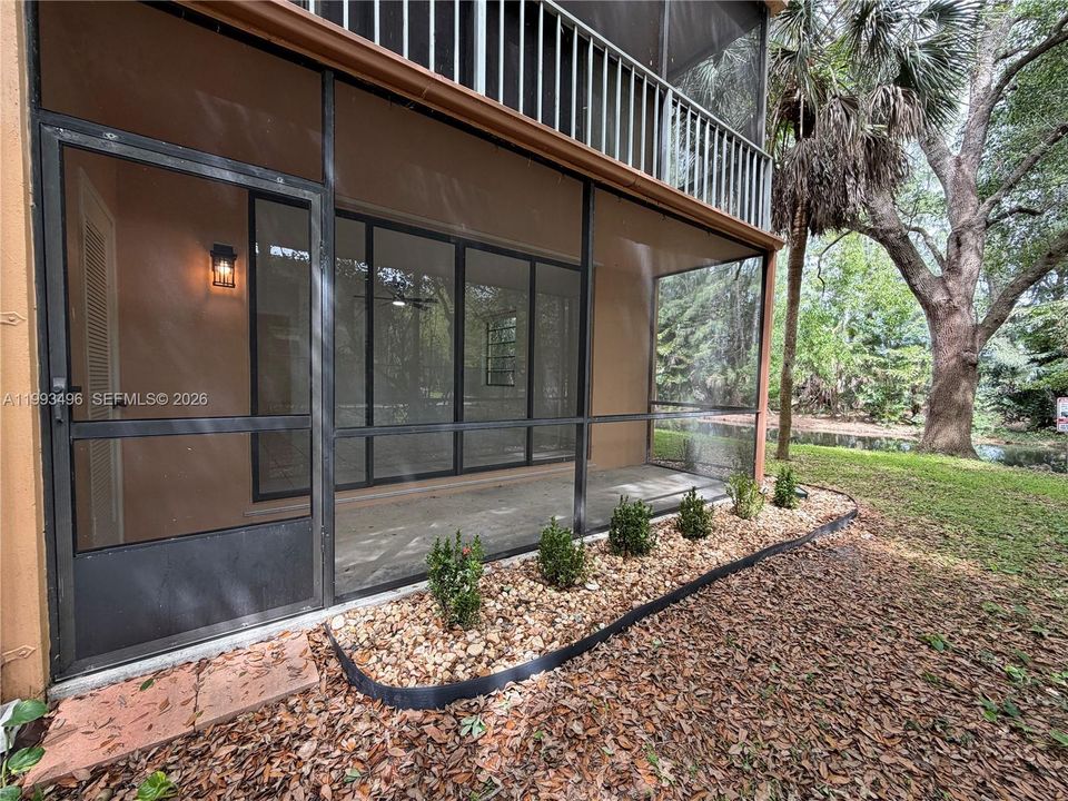 For Sale: $265,000 (2 beds, 2 baths, 1130 Square Feet)