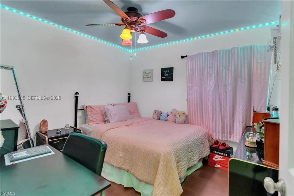 For Sale: $419,000 (3 beds, 2 baths, 1697 Square Feet)