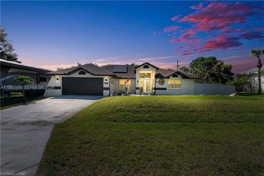 For Sale: $419,000 (3 beds, 2 baths, 1697 Square Feet)