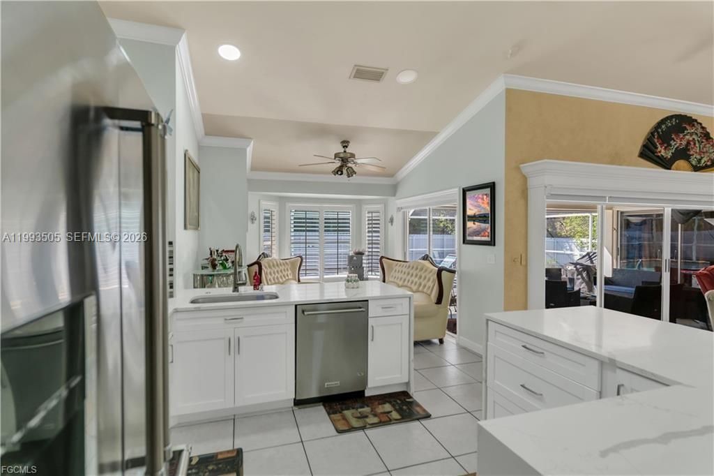 For Sale: $419,000 (3 beds, 2 baths, 1697 Square Feet)