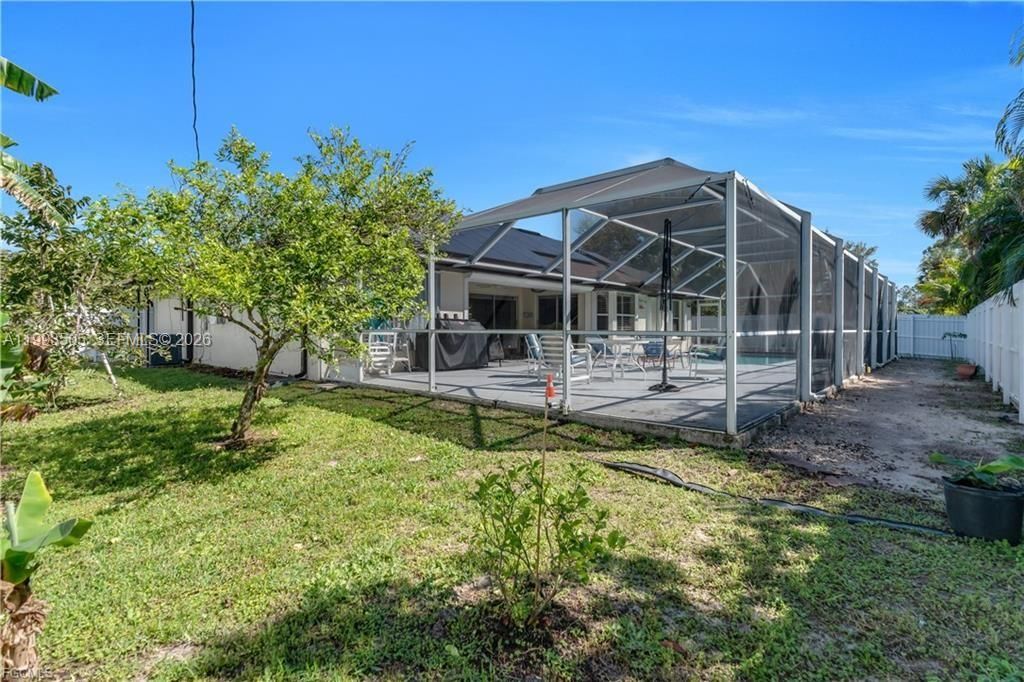 For Sale: $419,000 (3 beds, 2 baths, 1697 Square Feet)