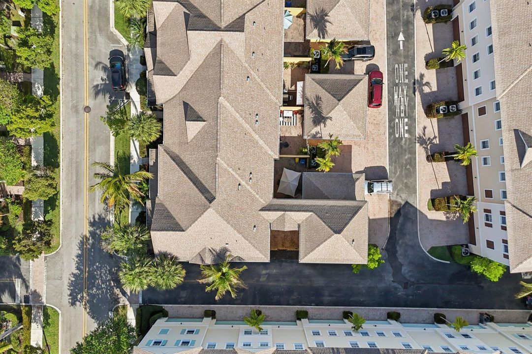 42-web-or-mls-E Pigeon Plum Dr 108-S0104