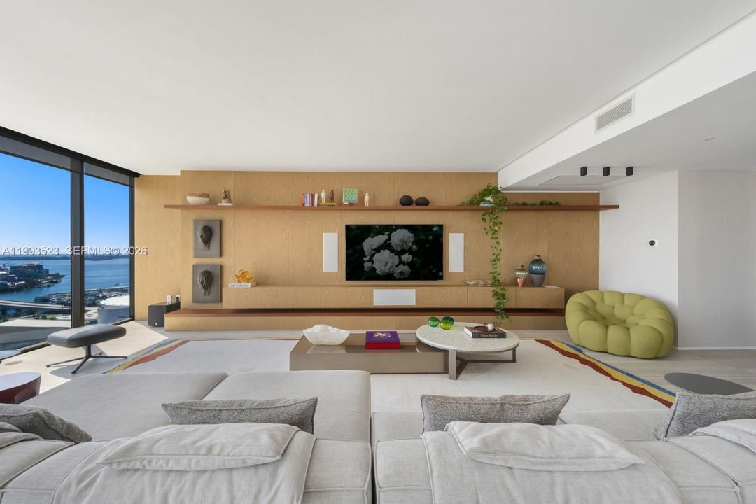 En Venta: $6,800,000 (4 camas, 5 baños, 4600 Pies cuadrados)