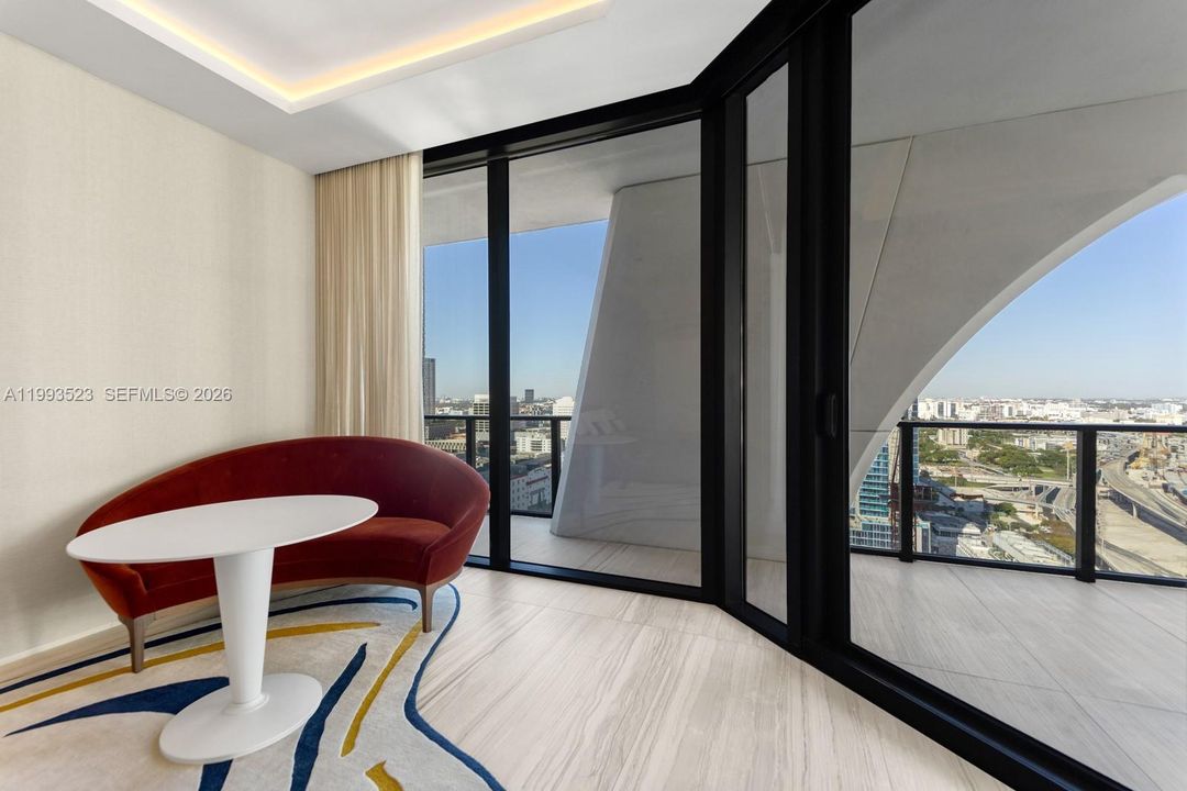 En Venta: $6,800,000 (4 camas, 5 baños, 4600 Pies cuadrados)