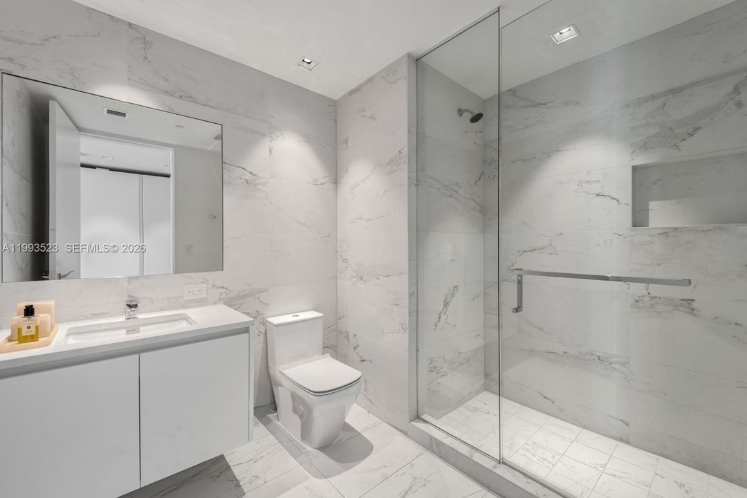 En Venta: $6,800,000 (4 camas, 5 baños, 4600 Pies cuadrados)