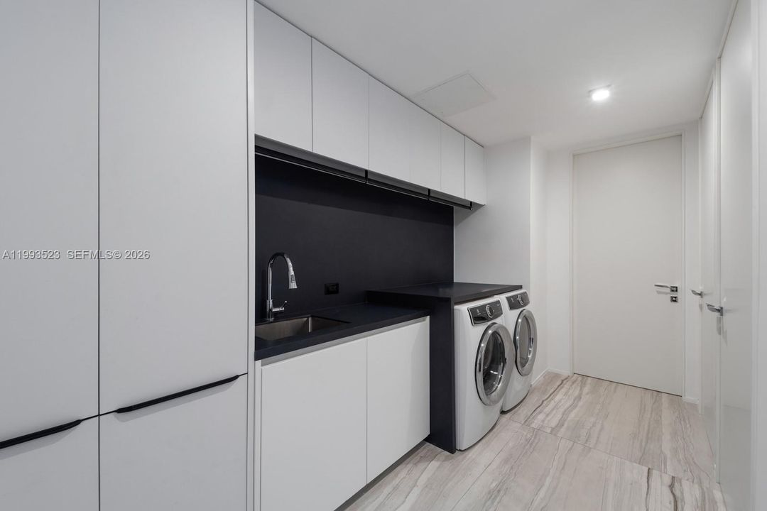 En Venta: $6,800,000 (4 camas, 5 baños, 4600 Pies cuadrados)