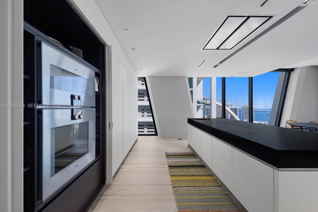 En Venta: $6,800,000 (4 camas, 5 baños, 4600 Pies cuadrados)