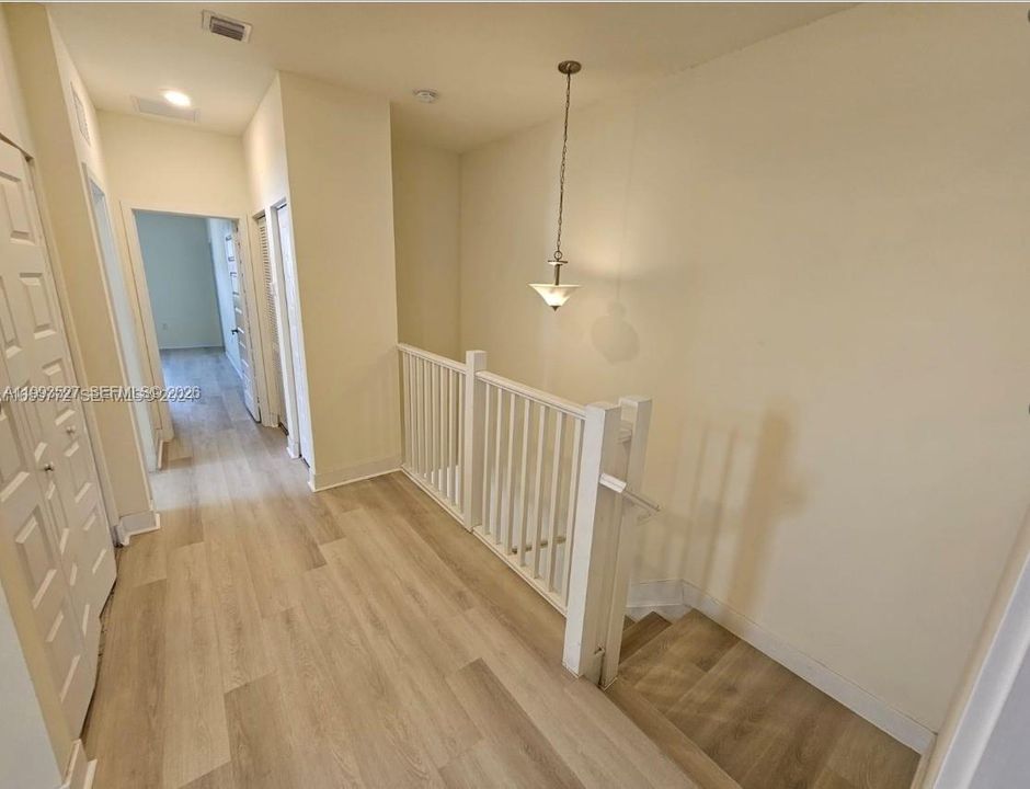 For Sale: $630,000 (4 beds, 3 baths, 1908 Square Feet)