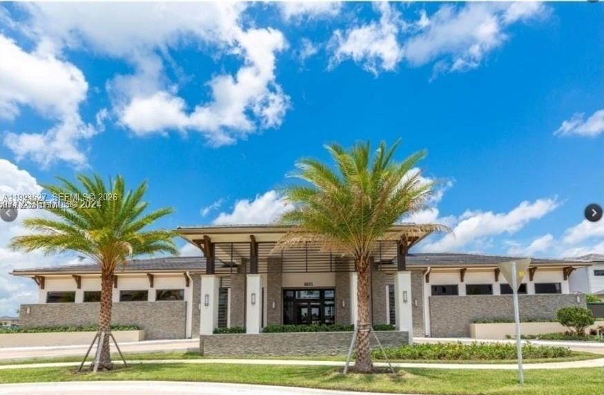 For Sale: $630,000 (4 beds, 3 baths, 1908 Square Feet)