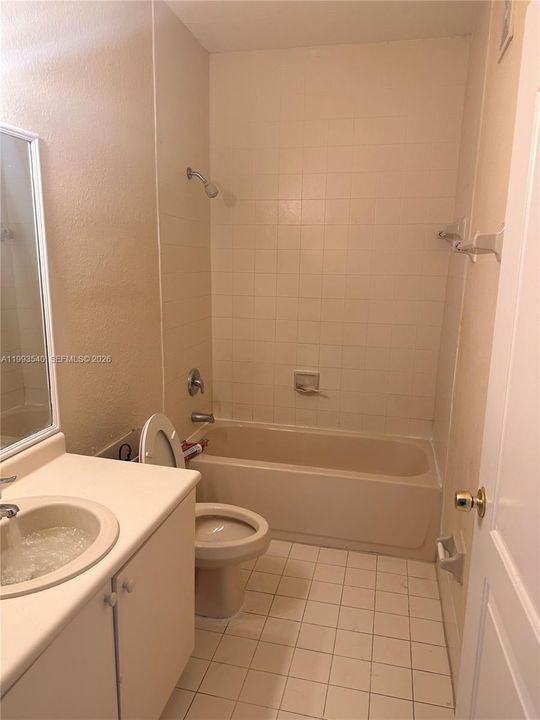 Recently Rented: $1,500 (2 beds, 2 baths, 914 Square Feet)