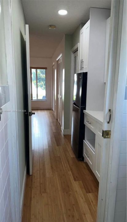 В аренду: $1,850 (1 спален, 1 ванн, 1765 Квадратных фут)