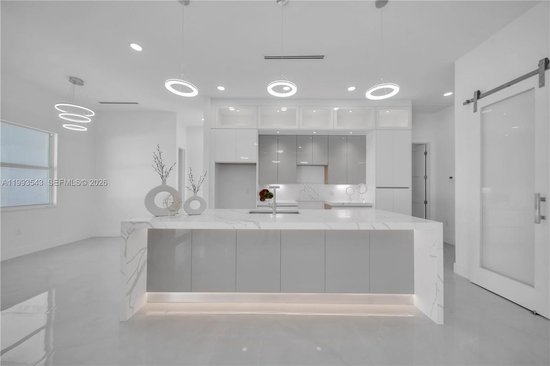 Vendido Recientemente: $459,900 (3 camas, 2 baños, 0 Pies cuadrados)