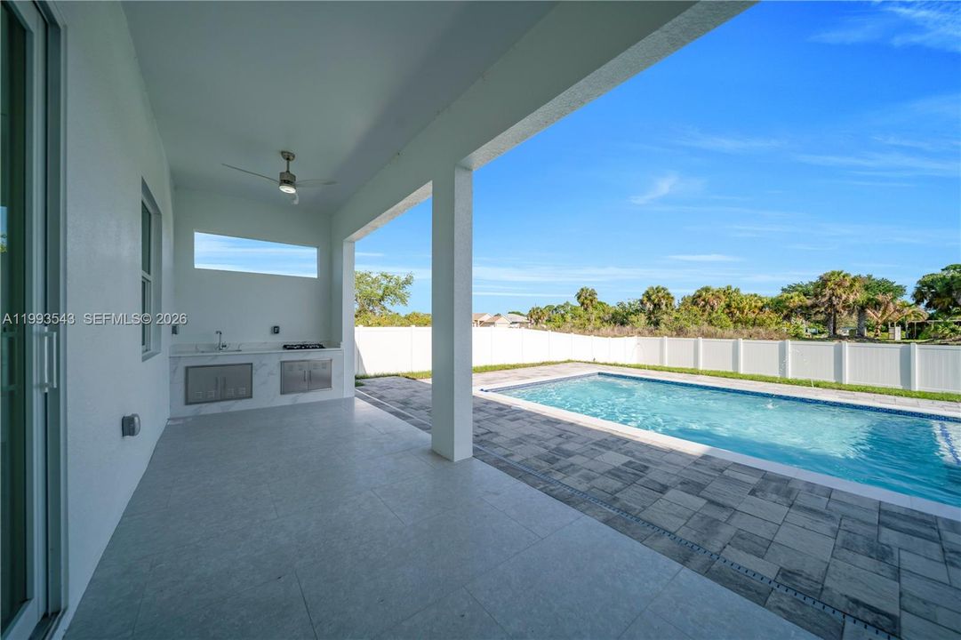 Vendido Recientemente: $459,900 (3 camas, 2 baños, 0 Pies cuadrados)